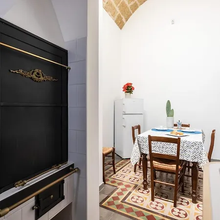Casa Barone, Piano Terra A Matino *